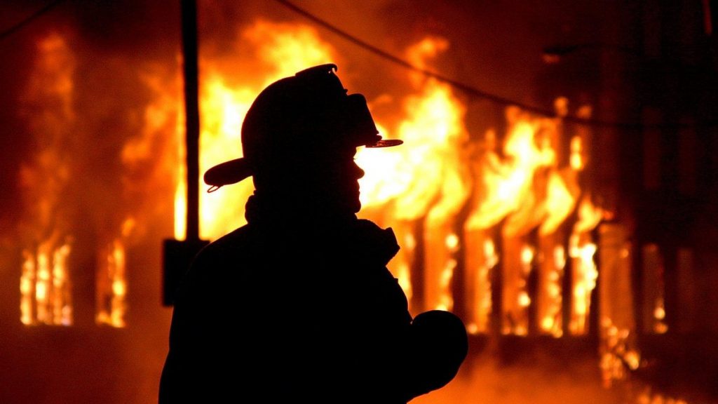 При пожаре в Одессе погибли двое человек