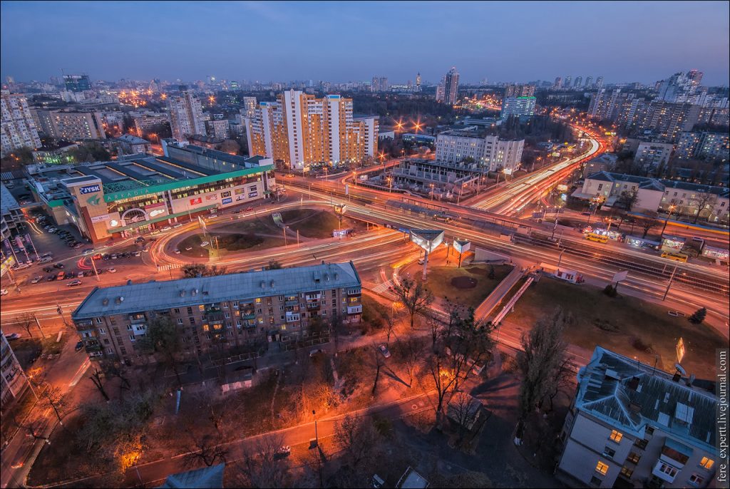 На Индустриальном мосту в Киеве ограничат движение транспорта