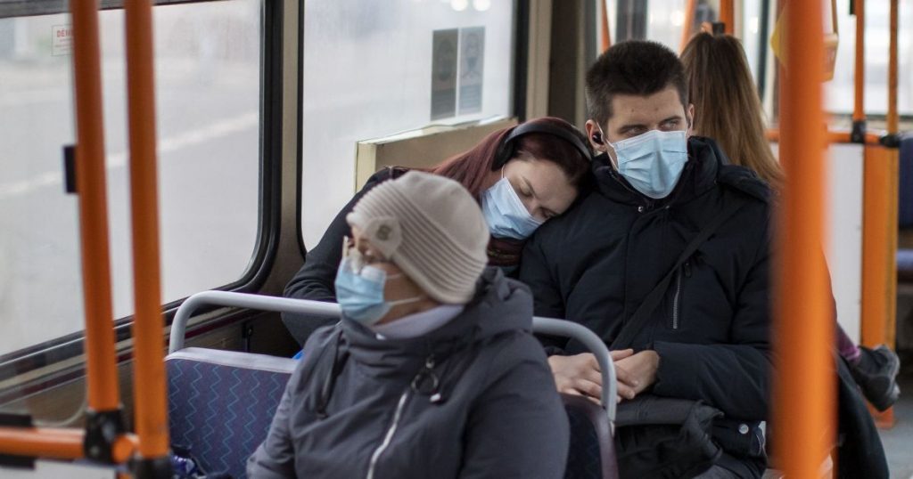 Некоторые украинцы не заболеют коронавирусом: комментарий врача