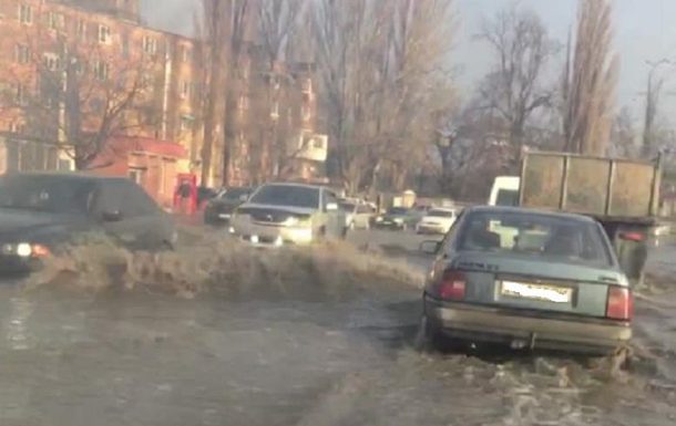 В Одессе затопило улицы 