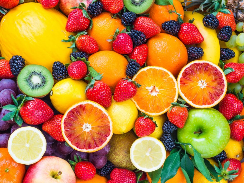 Диетолог объяснила, в каких случаях могут вредить фрукты