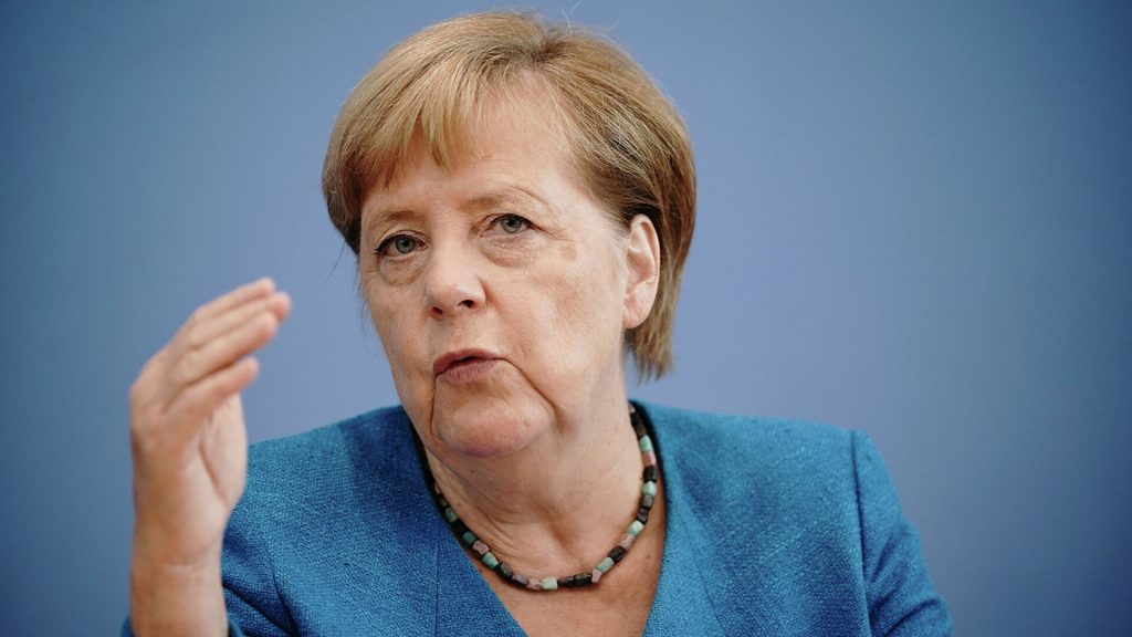 Меркель заявила о негативном аспекте пандемии для женщин