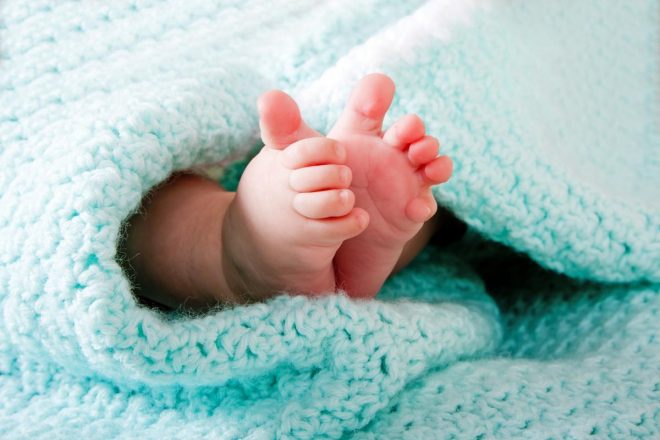 Под Житомиром молодая женщина избавилась от новорожденных двойняшек