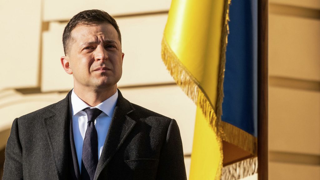 За Зеленского сегодня проголосовали бы 22,5%  украинцев &#8212; опрос
