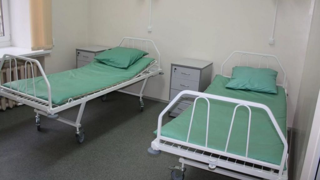В Украине не хватает больничных коек для COVID-пациентов &#8212; врач