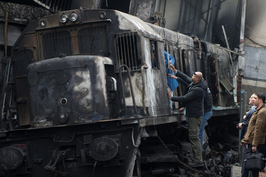 В Египте столкнулись пассажирские поезда: более 30 погибших