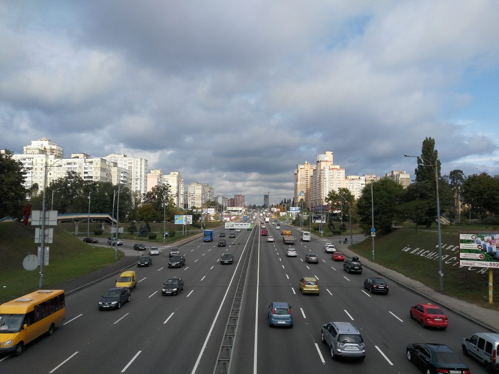 Плохое качество дорог в Киеве зависит от жадности подрядчиков – эксперт