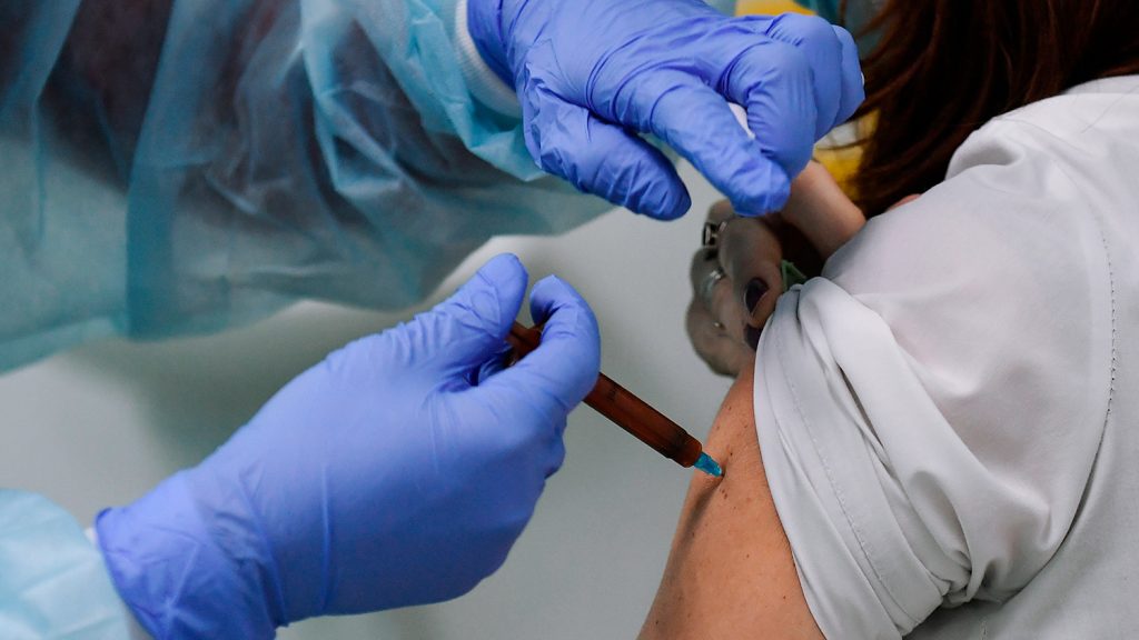 В Минздраве пообещали 30 центров вакцинации