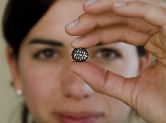 В Иерусалиме археологи обнаружили печать, которой 2600 лет