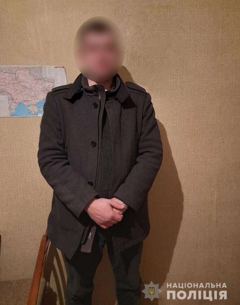 В Запорожье отчим изнасиловал школьницу