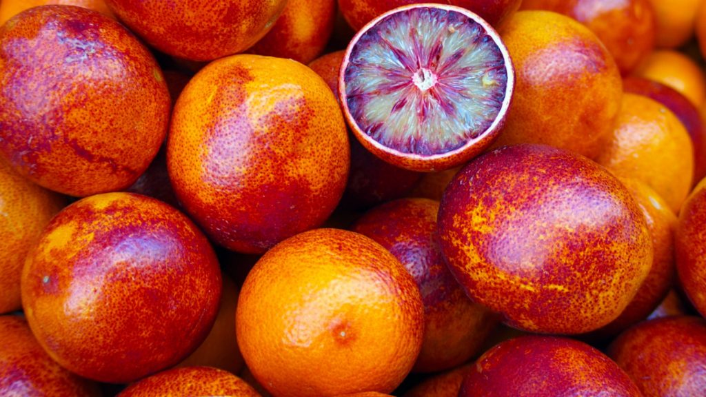 Названа польза сицилийских апельсинов