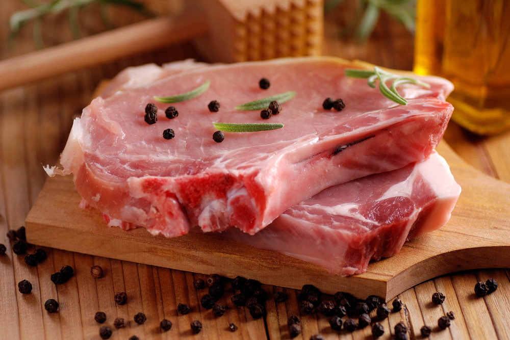 Названы болезни, которые усугубляются из-за свиного мяса