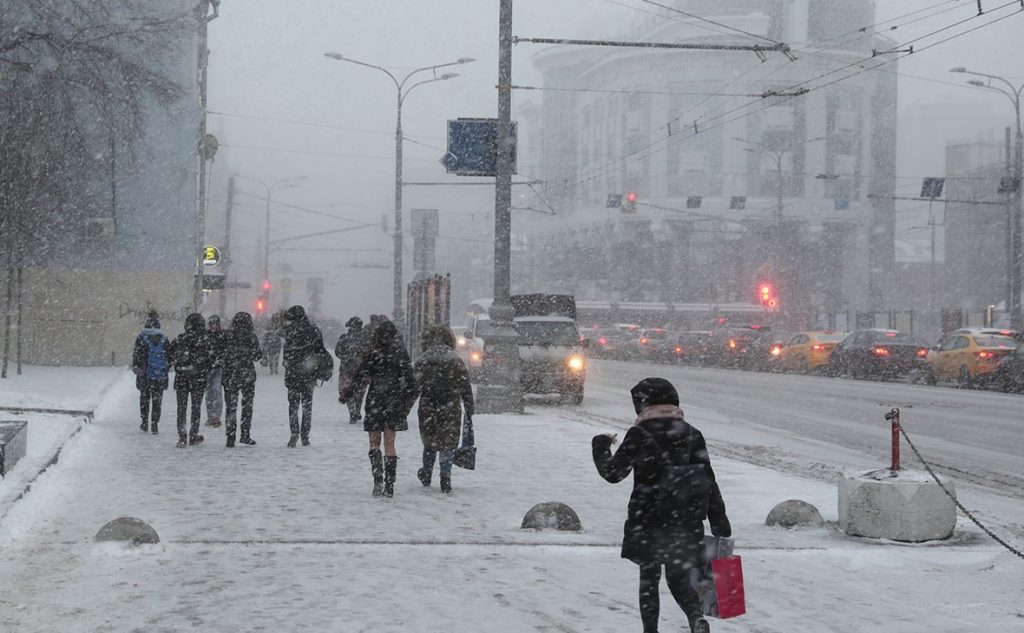 В Киеве начался снегопад