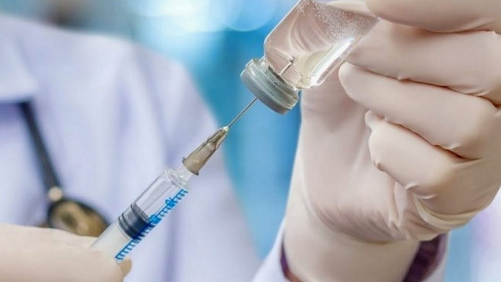 В Украине ребенку стоит сделать две прививки от гриппа &#8212; педиатр