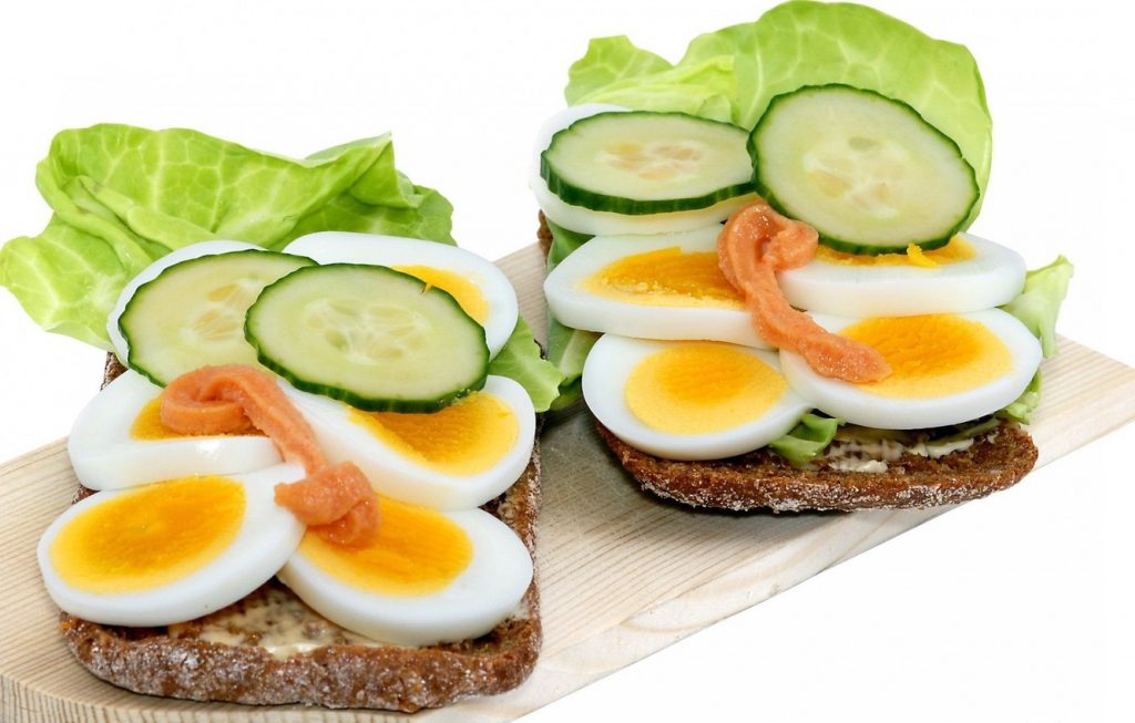 Аппетит уменьшится: для похудения подойдет диета из куриных яиц и овощей &#8212; диетолог
