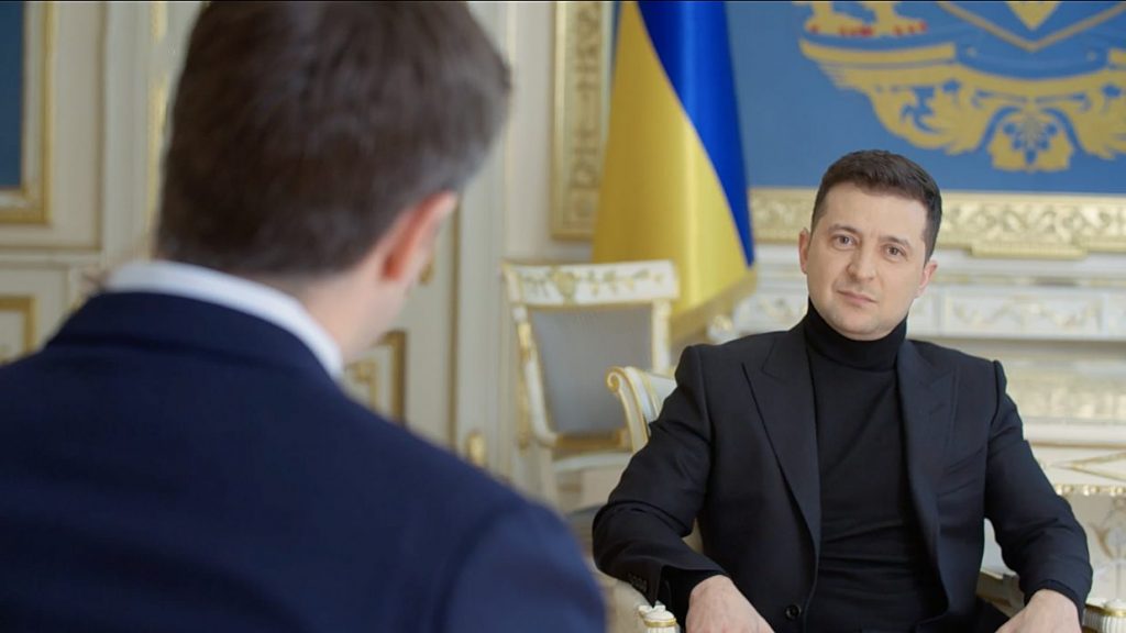 Зеленский начал реагировать на претензии Запада к украинским судам – эксперт