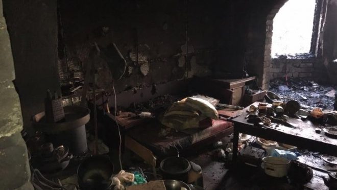 Под Одессой пожар в жилом доме
