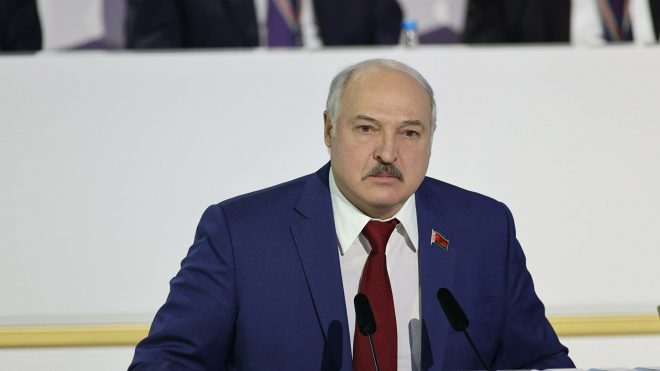 Лукашенко заявил о закрытии посольств Беларуси в ряде стран