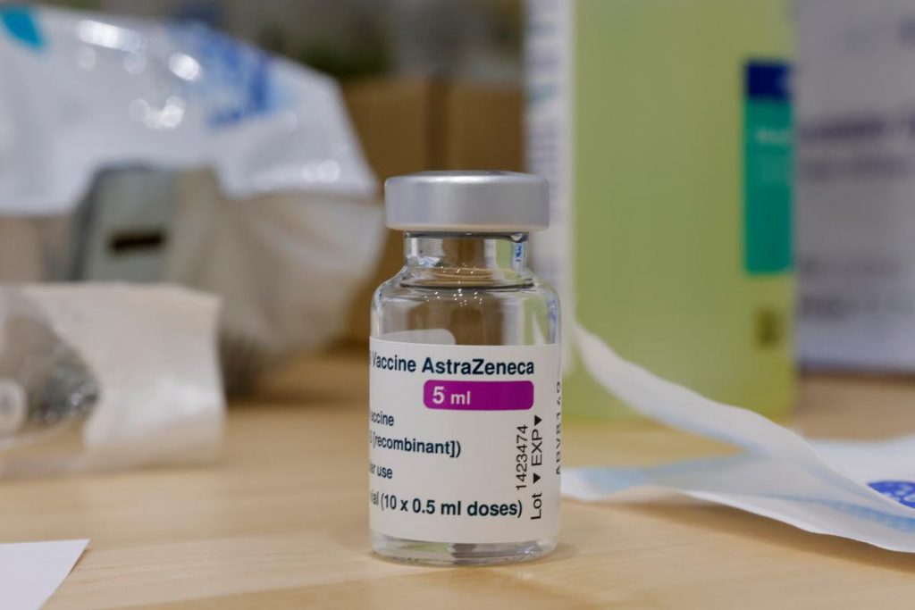 В Минздраве назвали дату прибытия новой партии вакцины AstraZeneca