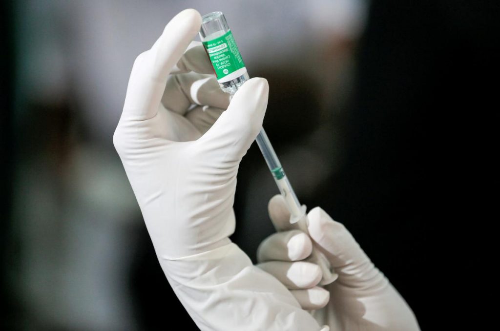 МОЗ: Реально делать по 6 миллионов прививок в месяц