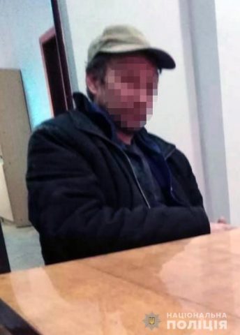 На Печерске в Киеве пьяный жилец угрожал взорвать гранату в ЖЭКе