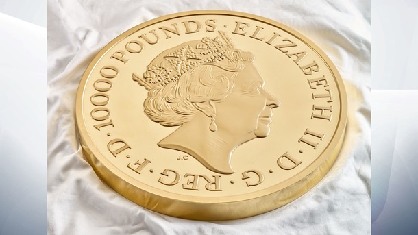 В Великобритании создали самую большую монету в истории