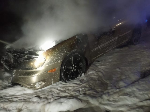 В Николаеве дотла сгорел автомобиль