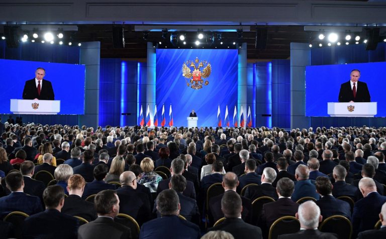 «Ввести войска, признать ЛДНР»: что будет в послании Путина СФ РФ