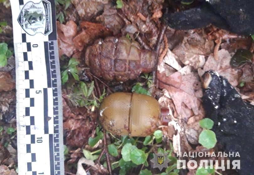 В Ровенской области подросток нашел термос с гранатами