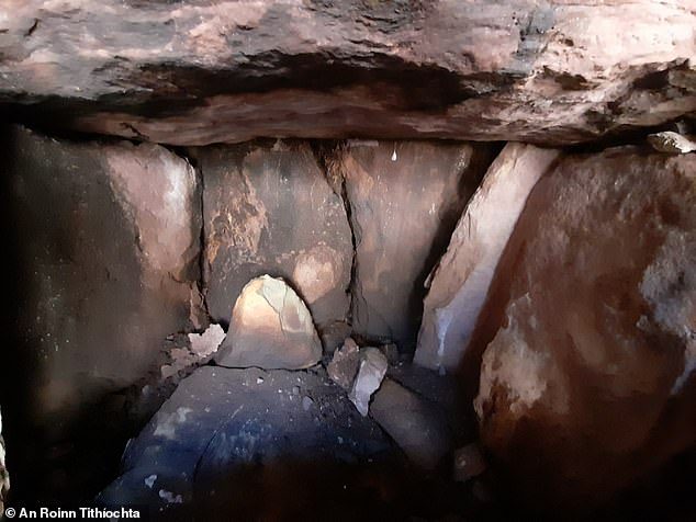 Фермер случайно обнаружил гробницу возрастом 4 тысячи лет