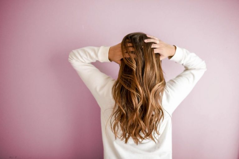 Эксперты назвали эффективные способы для ускорения роста волос