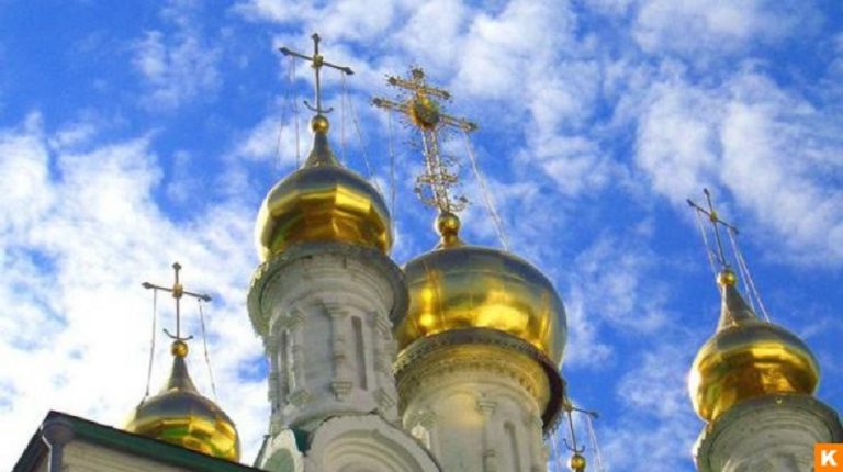 В Черновцах запретили деятельность церквей, имеющих связь с РФ