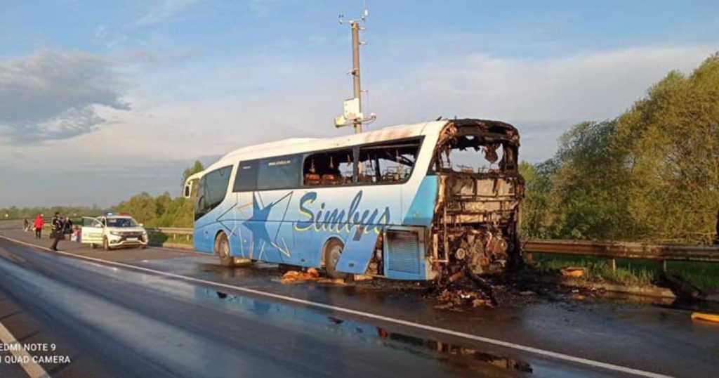 Под Львовом вспыхнул автобус с 20 пассажирами