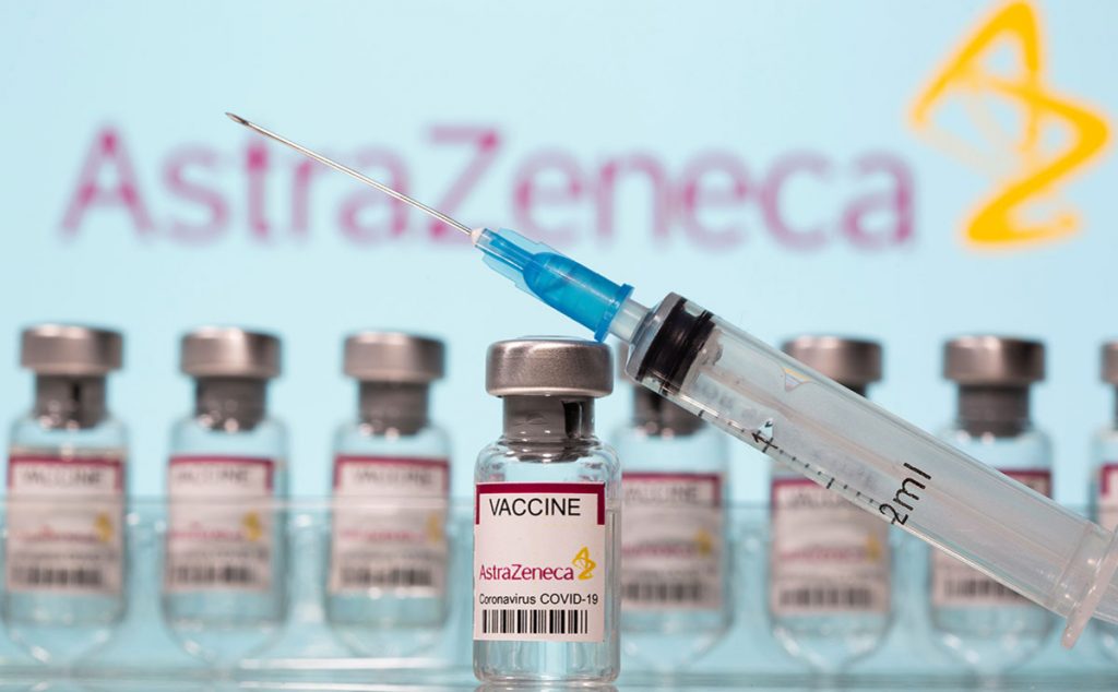 В Британии после прививки AstraZeneca скончалась радиоведущая – СМИ