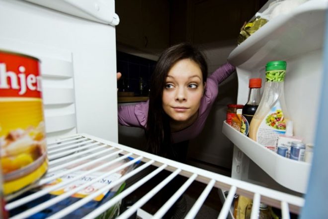 Сколько можно хранить продукты в холодильнике: комментарии экспертов