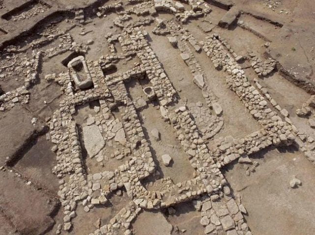 Под Тель-Авивом археологи обнаружили поселение возрастом в 5 тысяч лет
