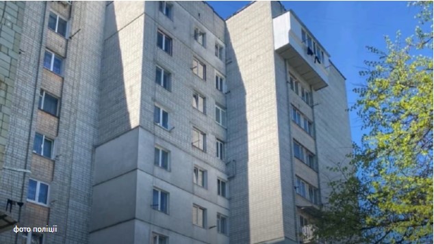Девочка выпала из окна на Львовщине: горе-мать задержали