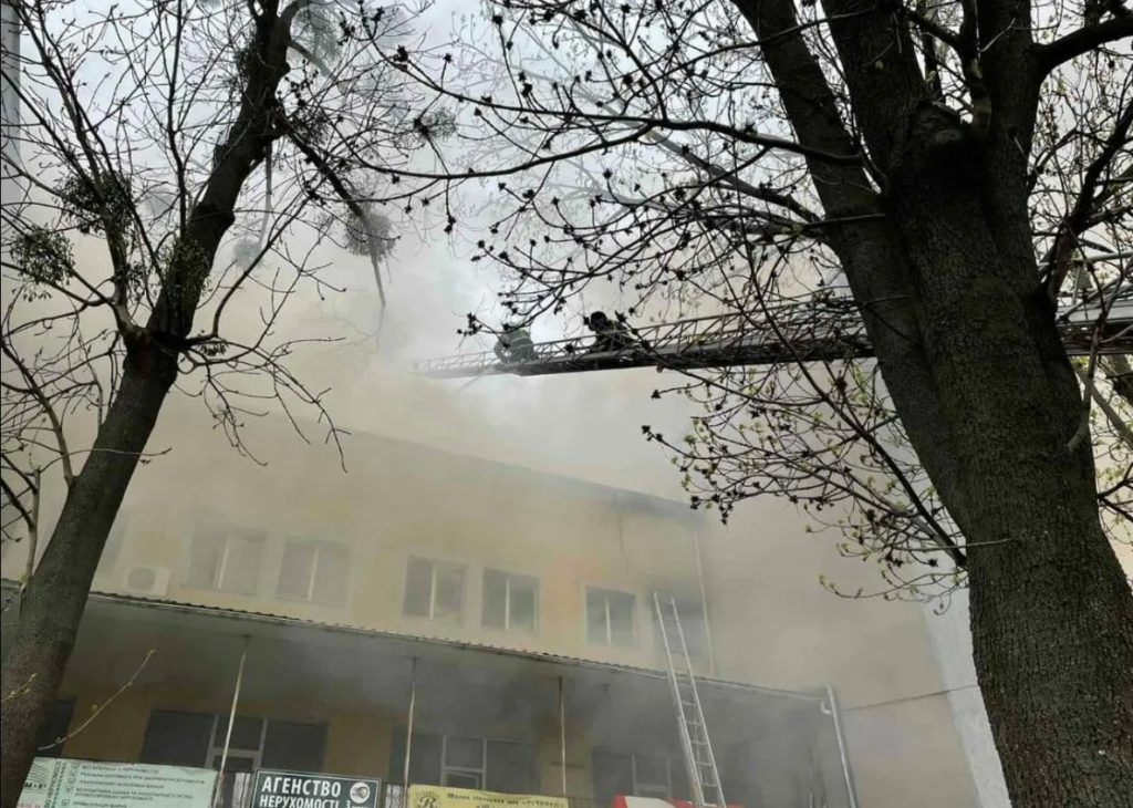 В страшном пожаре в Виннице погибла 21-летняя девушка: детали