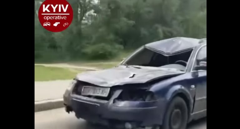 «Летучий голландец»: В Киеве заметили жуткое авто (ВИДЕО)