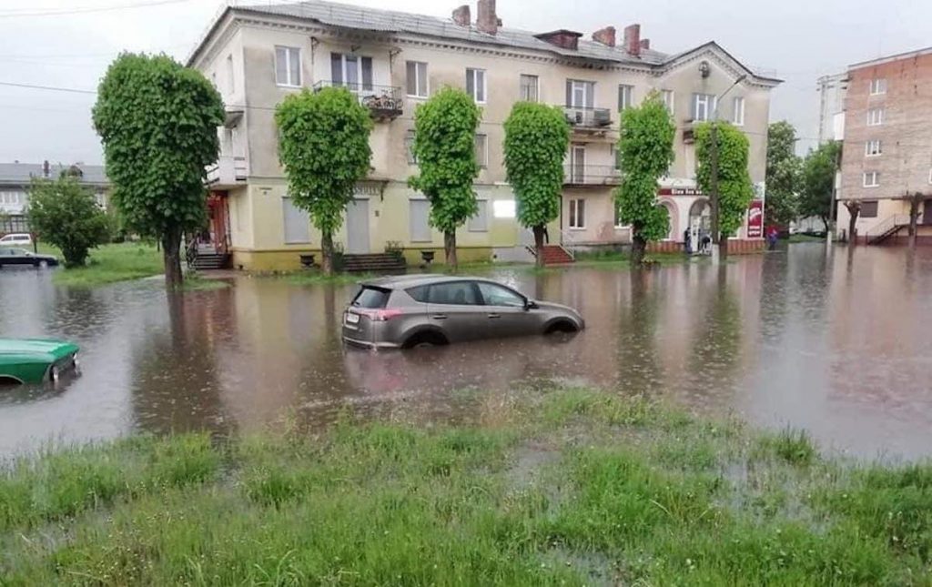 Два города на Западе Украины уши под воду из-за обильных осадков