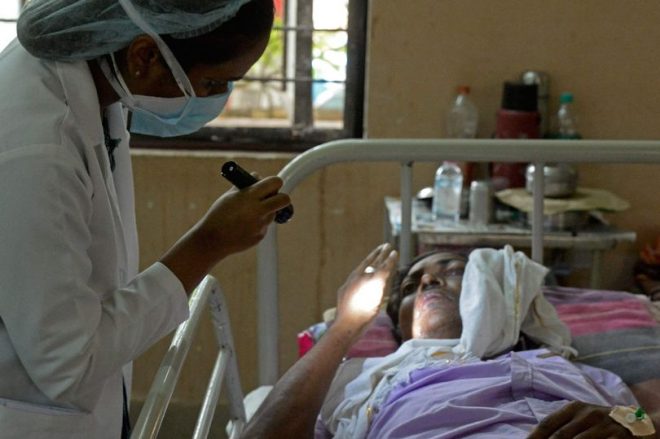В Индии врачи удаляют глаза пациентам из-за вспышки «черной плесени»