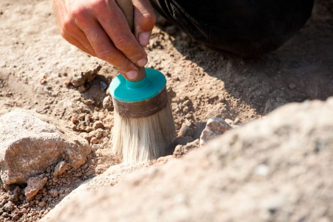 Археологи в Англии обнаружили артефакт, похожий на морскую мину