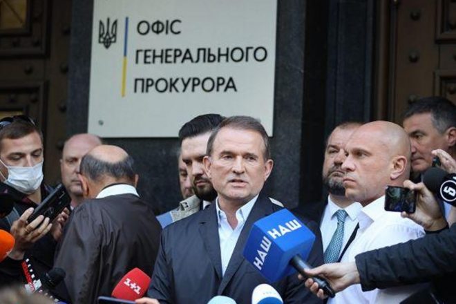 Прокурор просит взять Медведчука под стражу до 10 июля