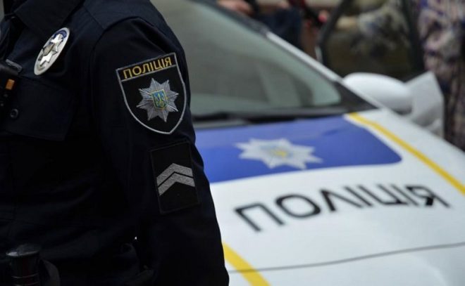 В Киеве курьер на мопеде устроил «хаос» на дороге