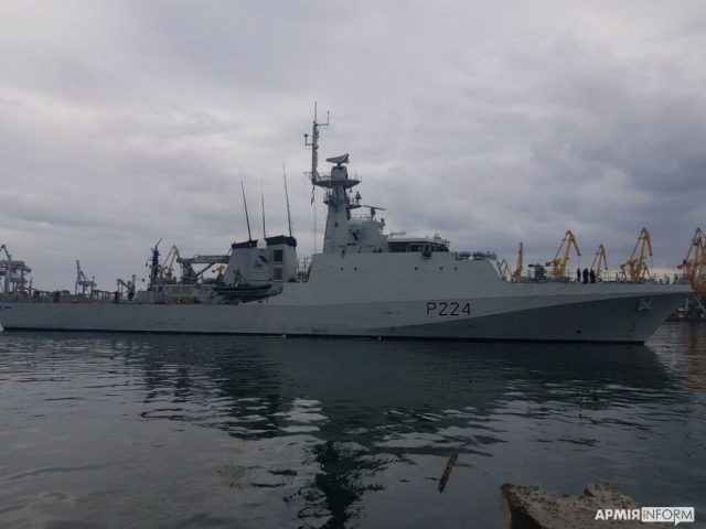 В порт Одессы зашел корабль Королевского военно-морского флота Британии