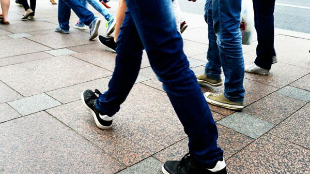 Японские ученые: определить мужчину с импотенцией можно по походке