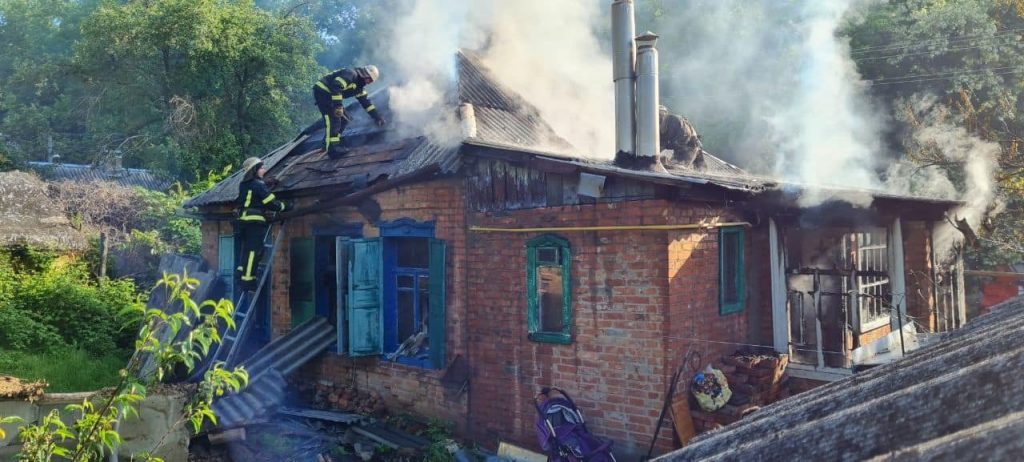 Пожар в Харьковской области: мать и новорожденный получили значительные ожоги (ФОТО)