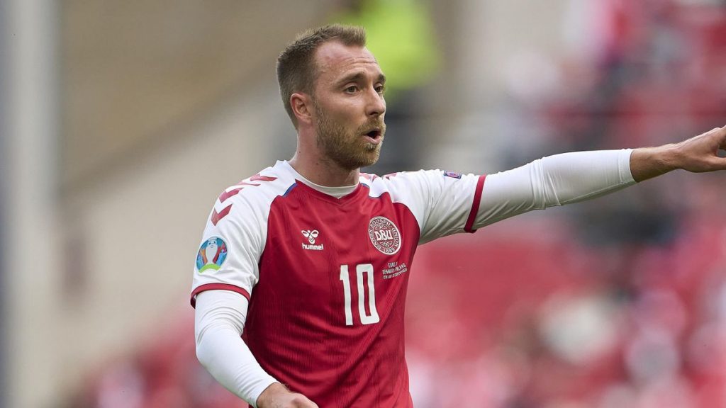 Полузащитник сборной Дании перенесет операцию на сердце