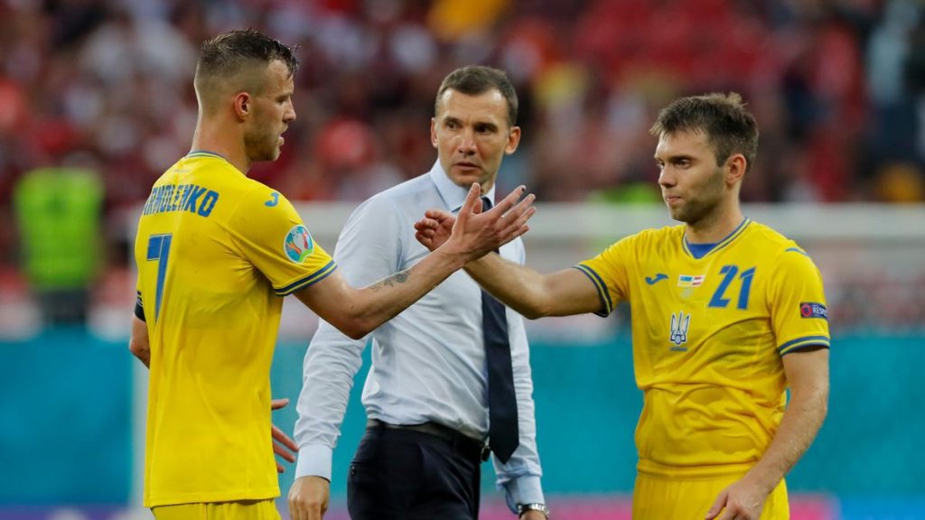 Сборная Украины попала в 1/8 финала чемпионата Европы: назван ее соперник