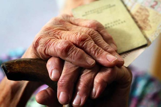 Эксперт объяснил, почему в Украине решили повышать пенсионный возраст